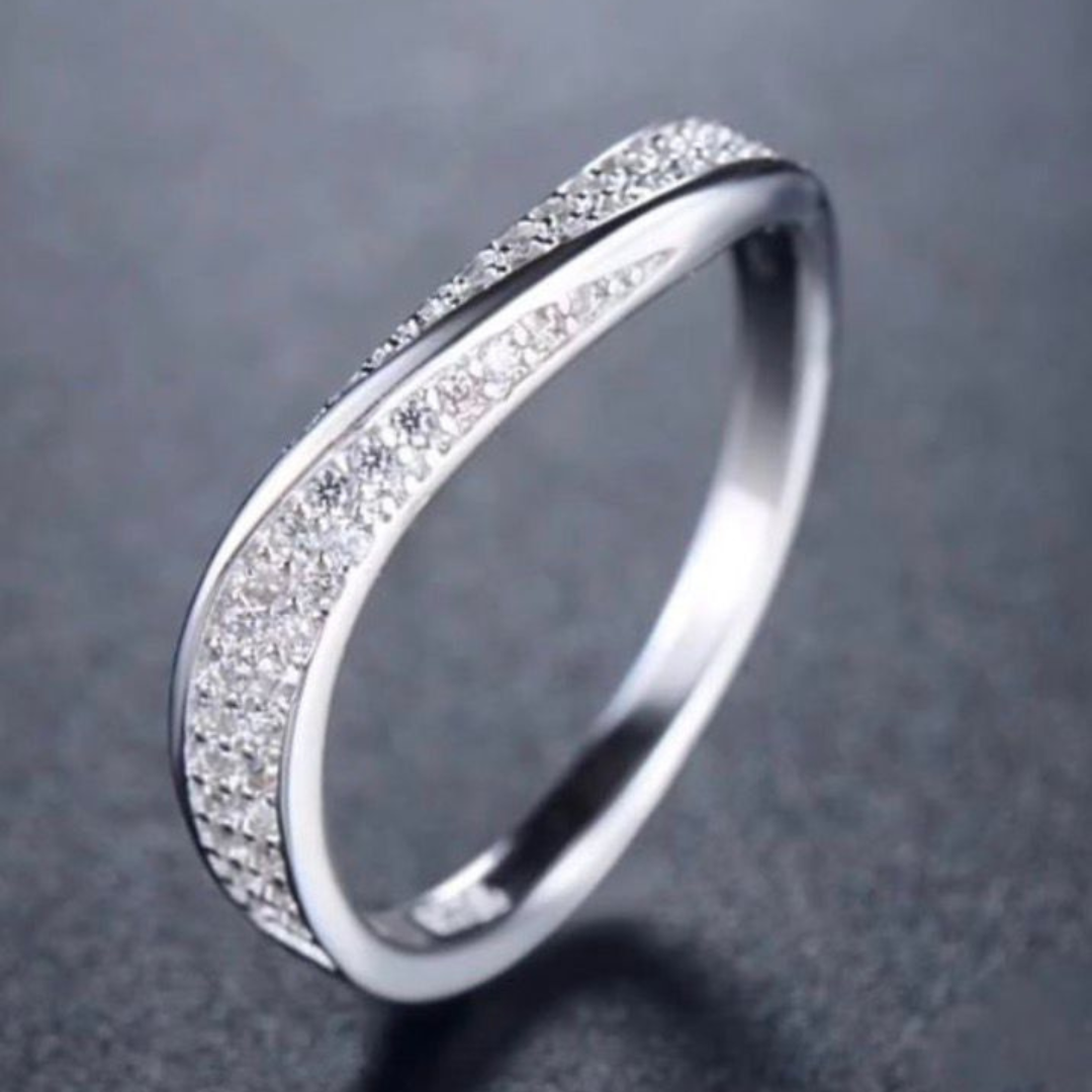 Elegant Silver Ring