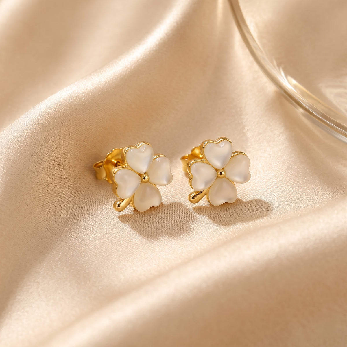 Four-Leaf Clover Stud Earring