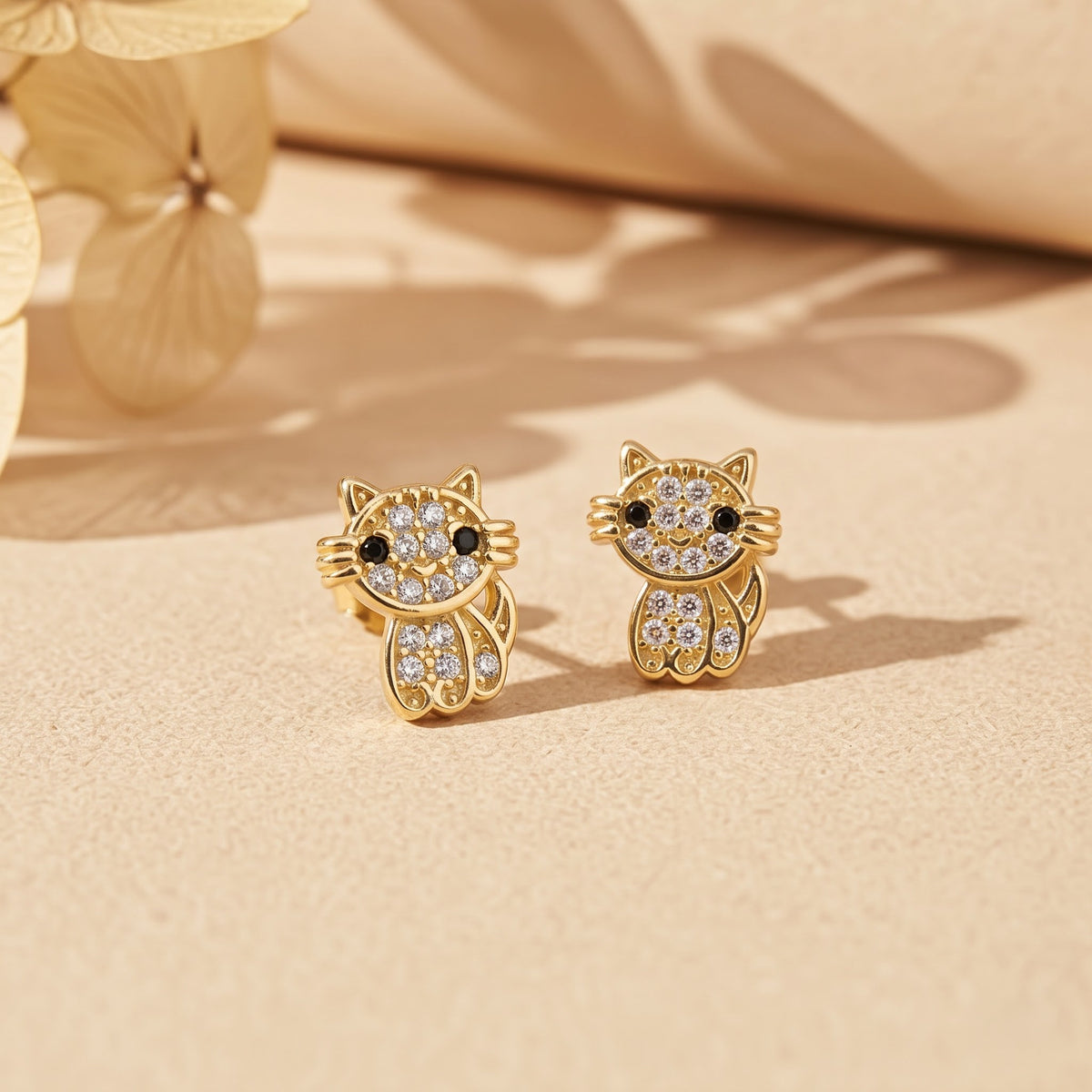 Pavé Crystal Cat Stud Earring