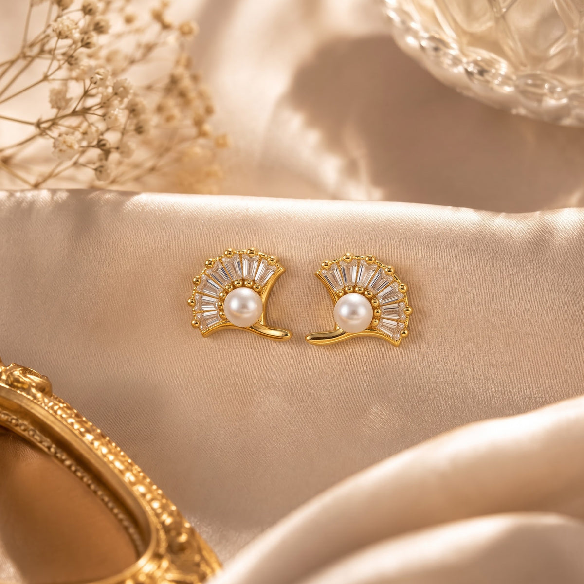 Art Deco Baguette Fan Pearl Stud Earring