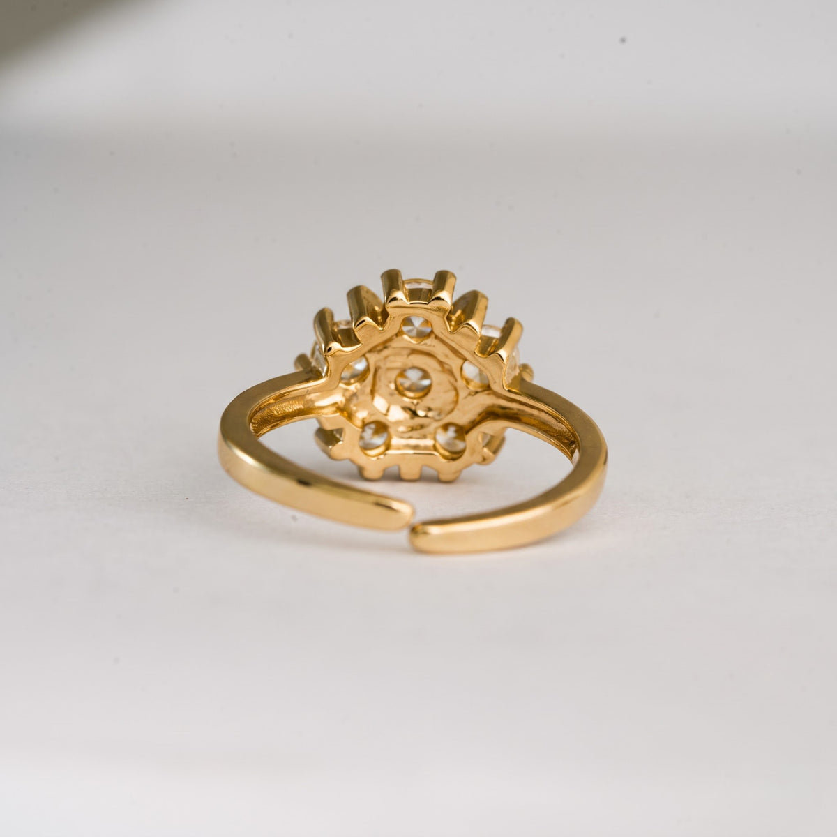 Round Brilliant Floral Cluster Ring