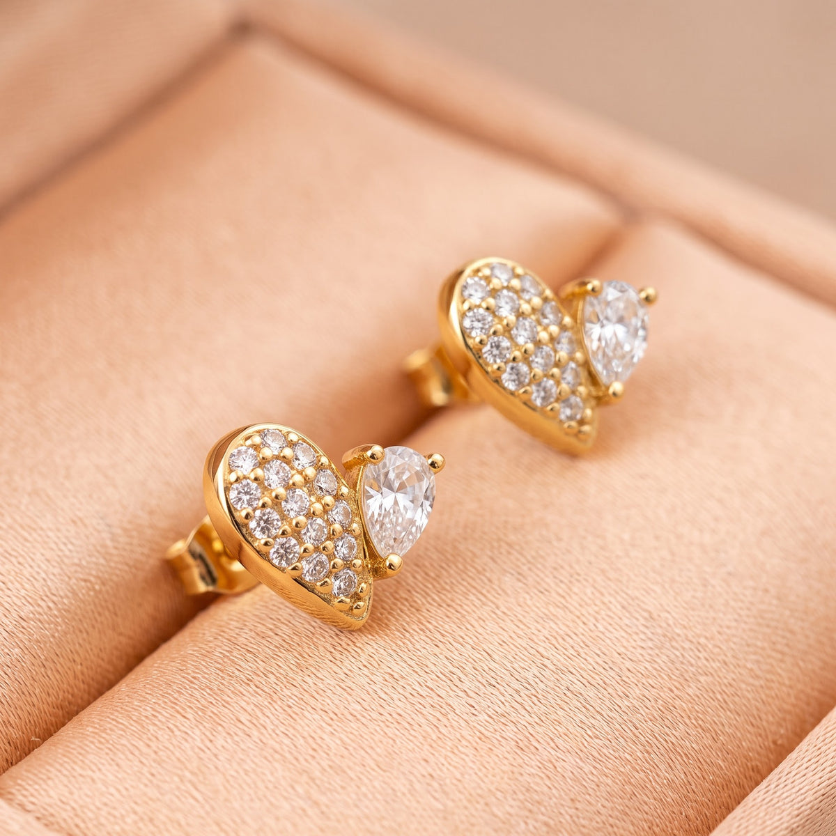 Pavé and Pear-Cut Heart Stud Earring