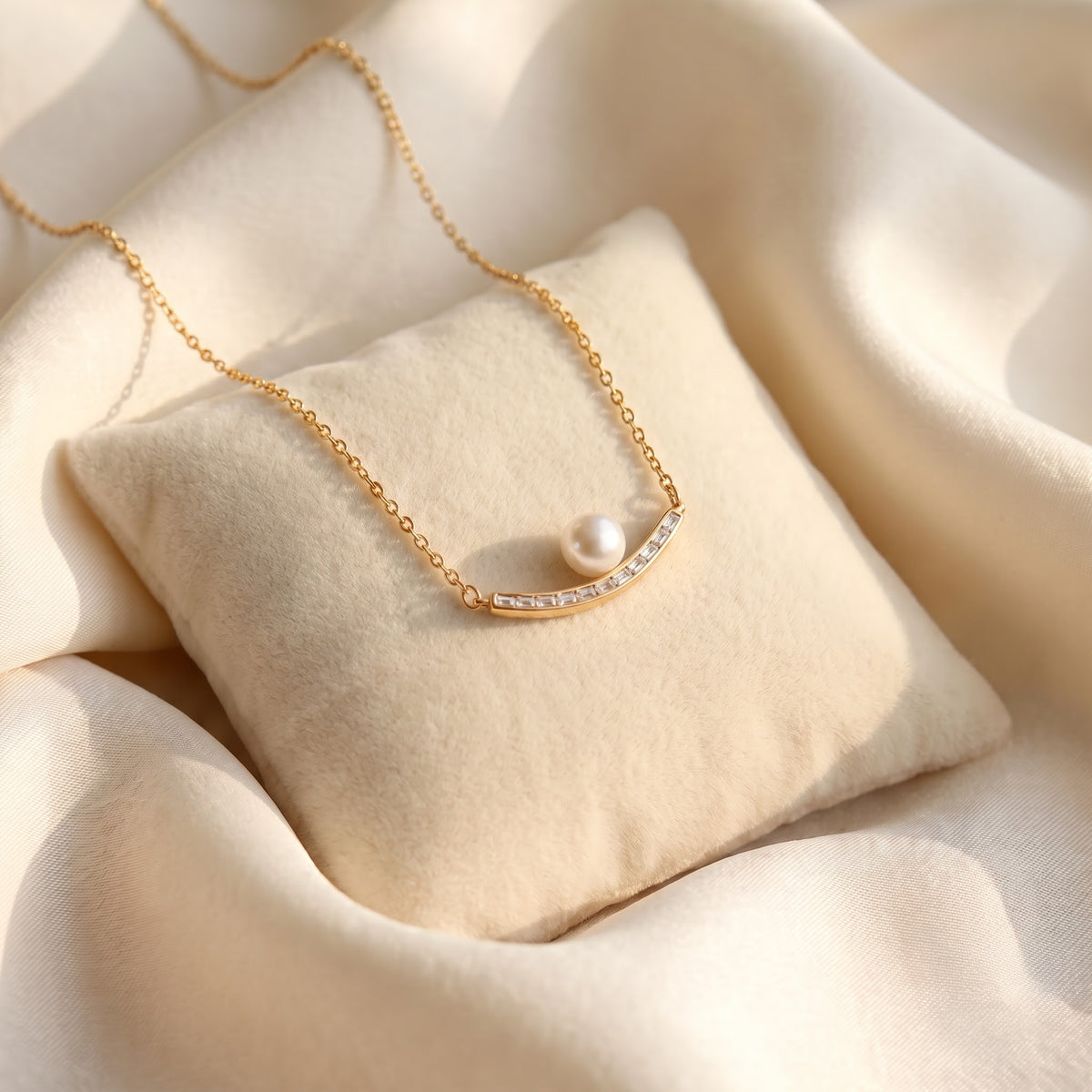Pearl Arc Necklace