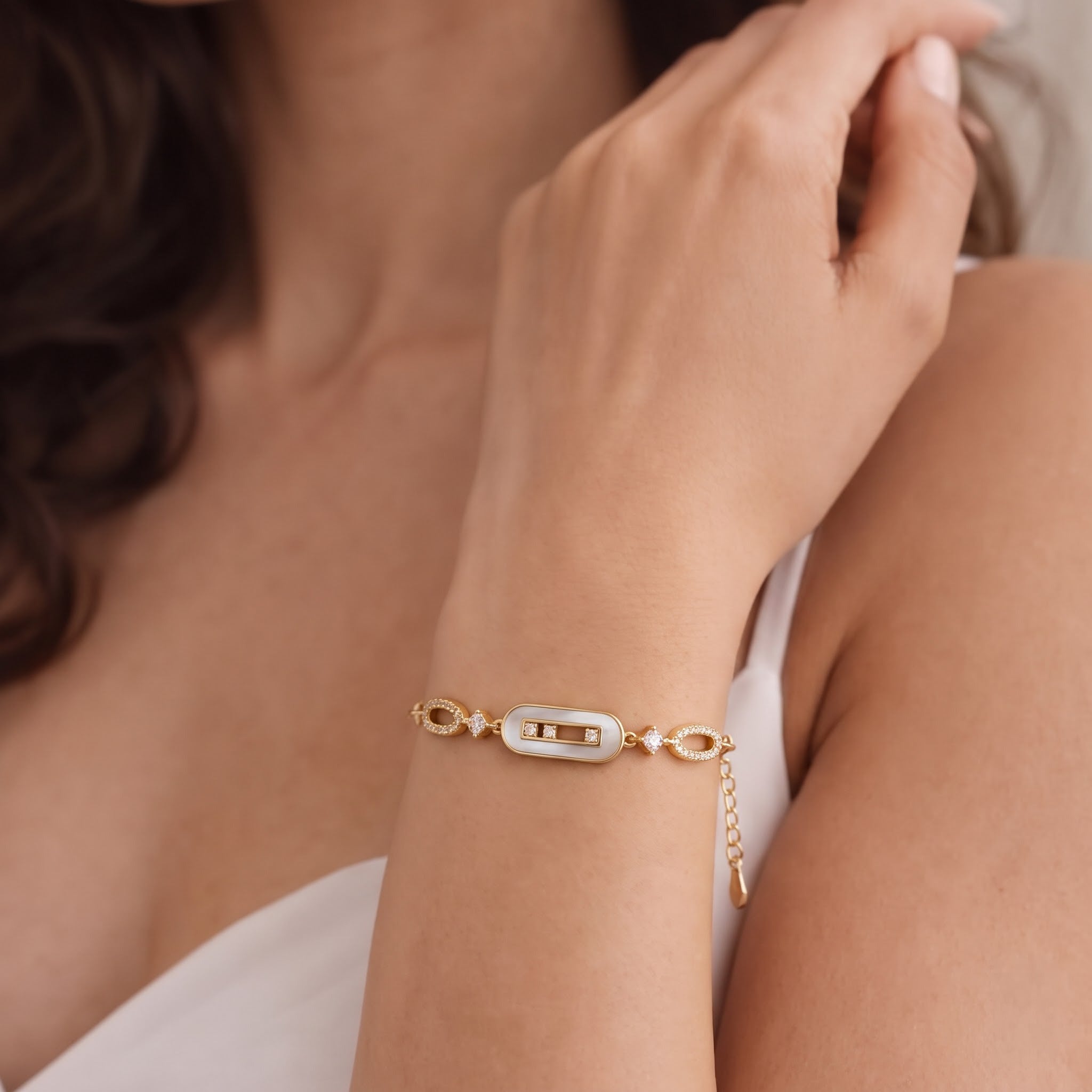 Elara Link Bracelet