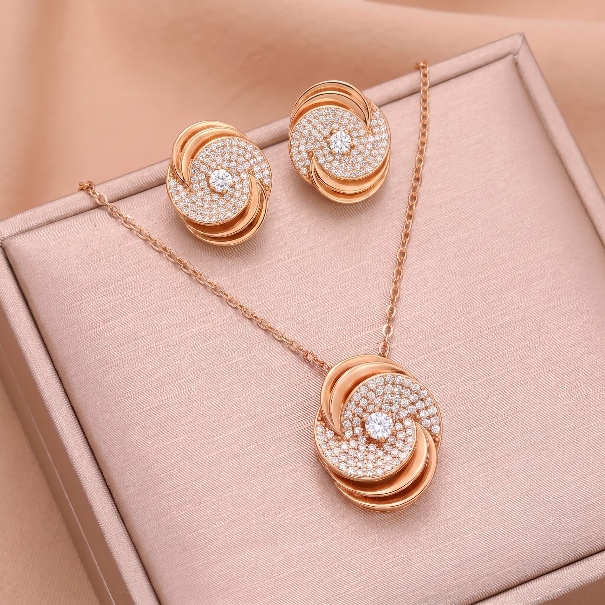 Gold Diamond Swirl Rose Set
