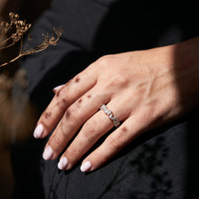 Baguette Diamond Zig-Zag Band
