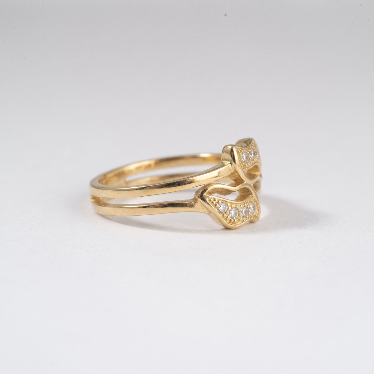 Pavé Curved Leaf Bypass Ring
