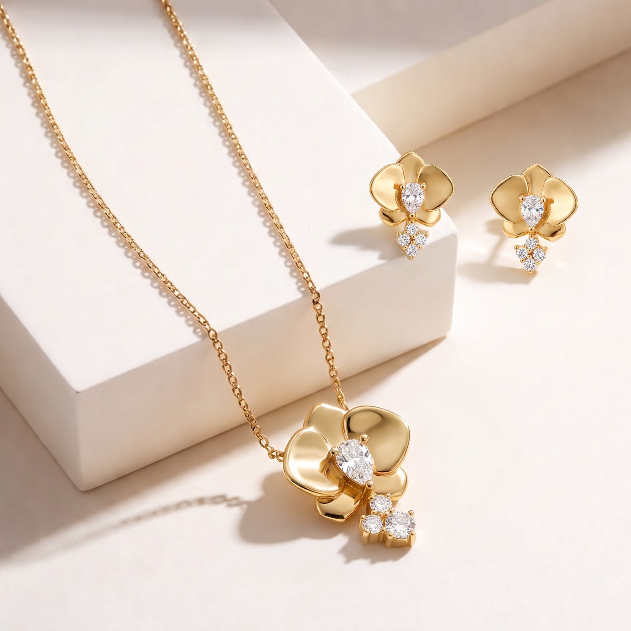 Gold Orchid Diamond Set