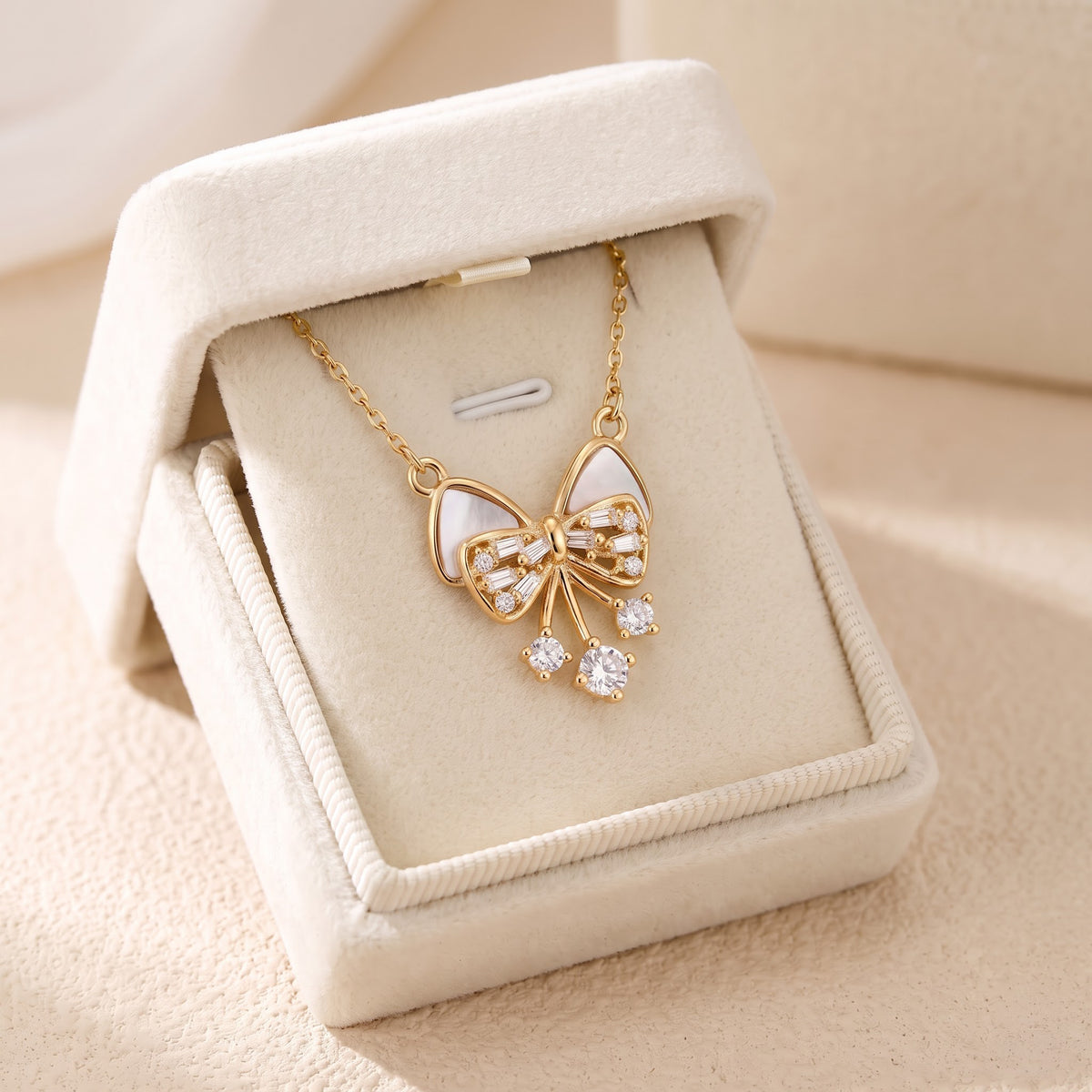 Bow Cascade Pearl Necklace