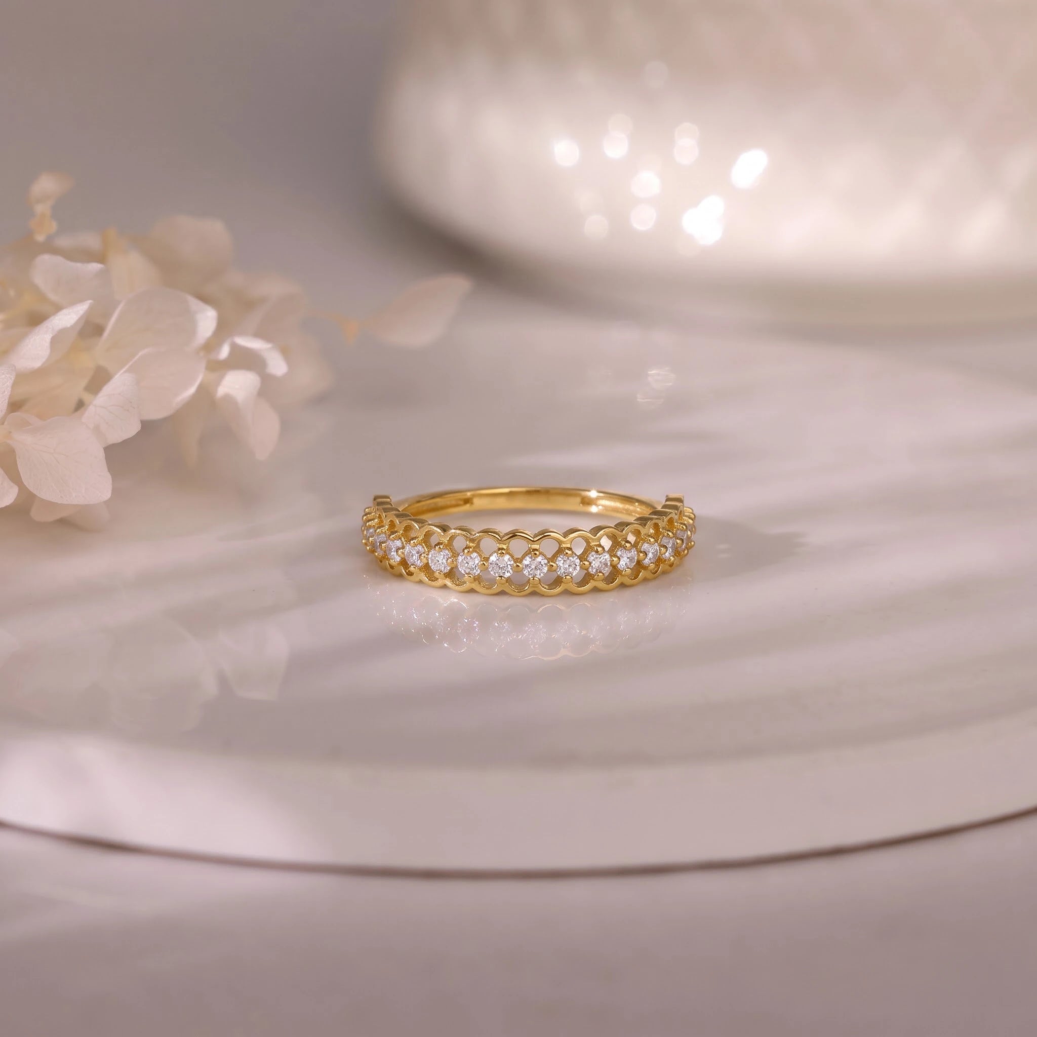 Scalloped Filigree Diamond Band