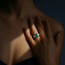 Emerald-Cut Bar Solitaire
