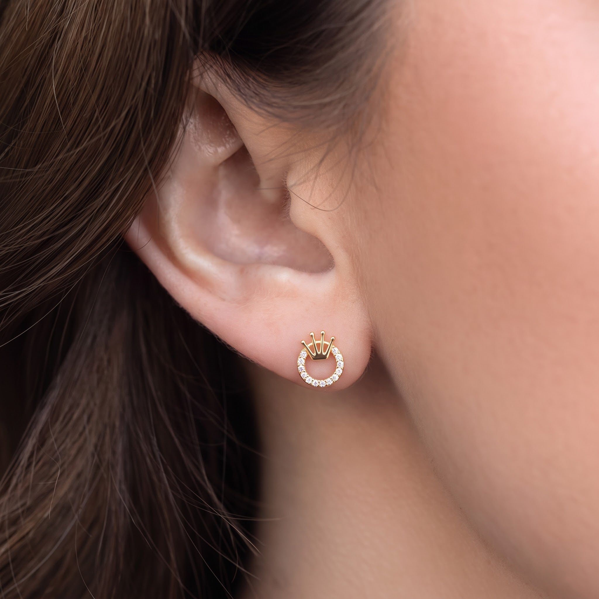 Crown Circular Diamond Stud Earrings