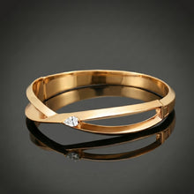 Dual-Tone Twisted Pear Stone Kada