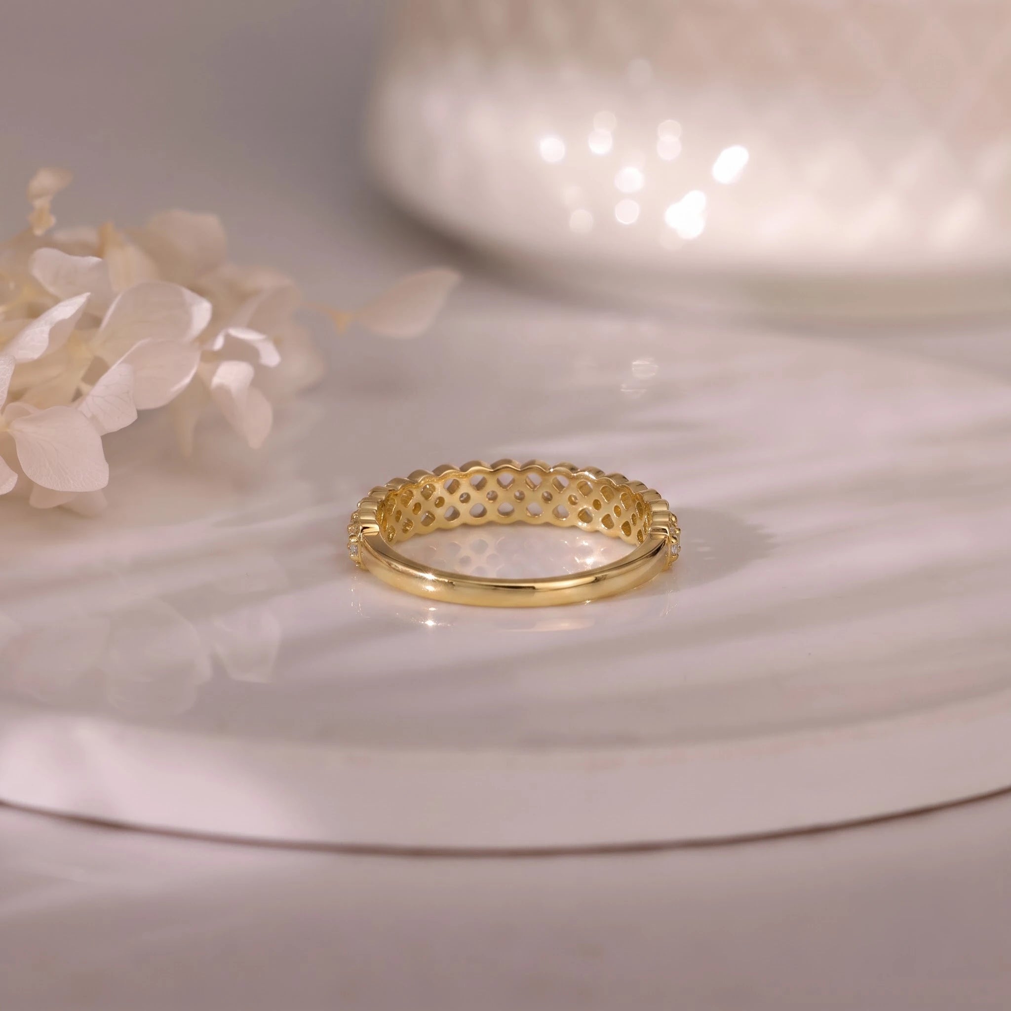 Scalloped Filigree Diamond Band