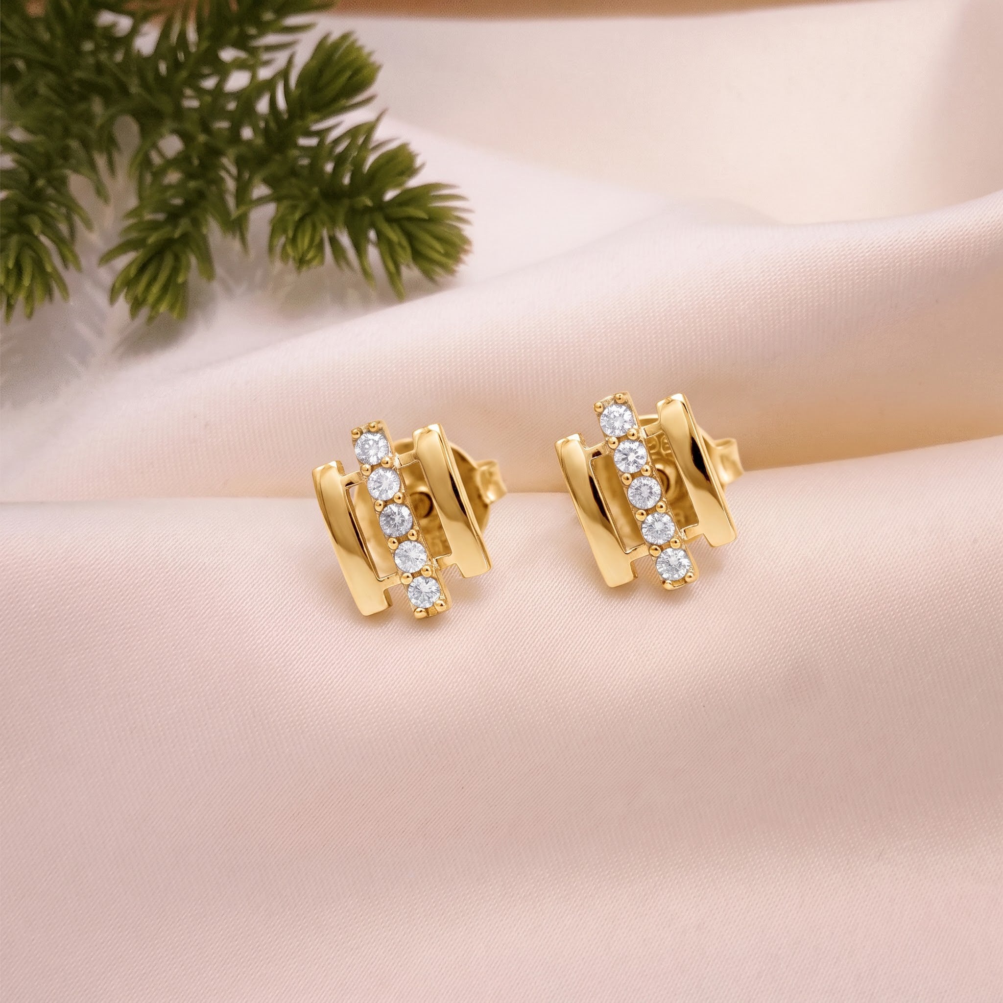 Geometric Parallel Bar Diamond Stud Earrings